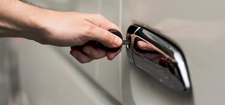 Why Choose Our Auto Locksmith Team in Pontiac, MI?